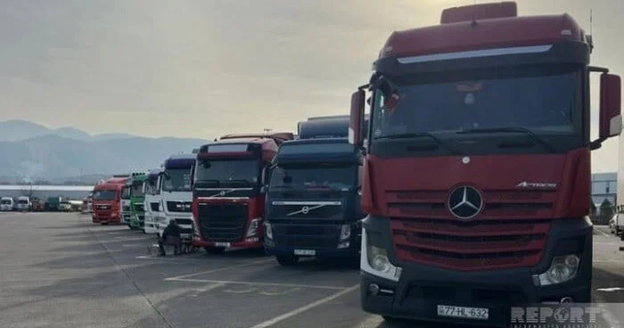 Gürcüstan Azərbaycan TIR larını gömrükdən buraxmır Foto