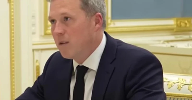 ABŞ naziri Əbu Dabidə ruslarla görüş keçirir