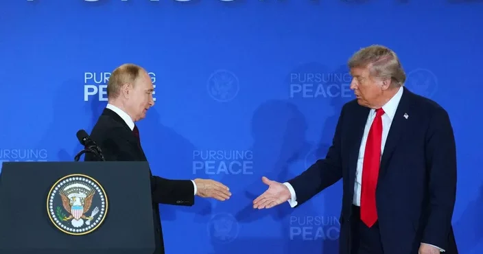 Fransa mətbuatı Trampın “Sülh planı”na qarşı: “Putinlə əl ələ verib...”