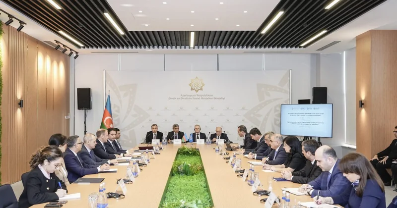 Azərbaycanla BƏT arasında “2025 2029 cu illər üçün Layiqli Əmək üzrə Ölkə Proqramı” imzalandı FOTO