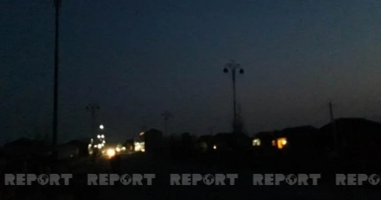 Bakının bu hissəsində işıqsız yollar təhlükə yaradır Video