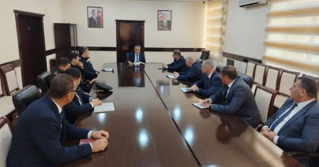 Goranboyda binada baş vermiş çökmə ilə bağlı icra başçısı müşavirə keçirdi FOTOLAR