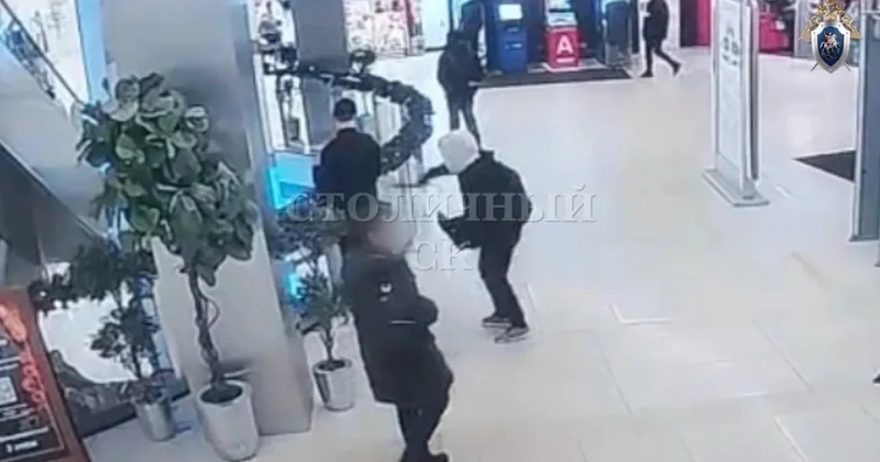 16 yaşlı Hüseyn mühafizəçini belə bıçaqlayıb VİDEO