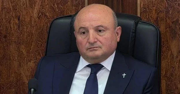 Арестованный мэр Гюмри подал в суд на вице спикера парламента Армении