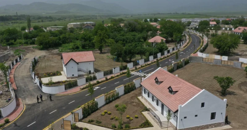 Növbəti köç karvanı Xocalının Təzəbinə kəndinə çatıb