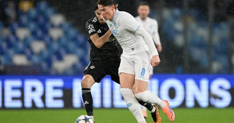 Наполи обыграл Карабах со счетом 2:0