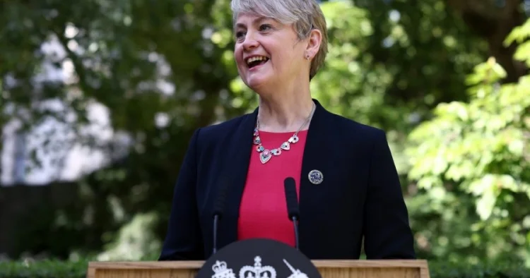 Rəsmi Londondan Moskvaya danışıqlarla bağlı çağırış