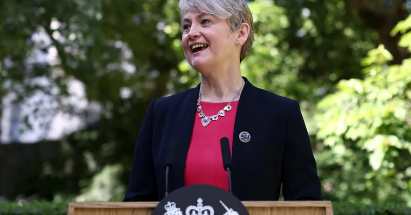 Лондон призвал Москву вернуться за стол переговоров по Украине