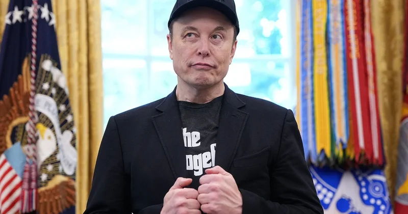 İlon Mask “Reuters“i ən bərbad agentlik adlandırıb