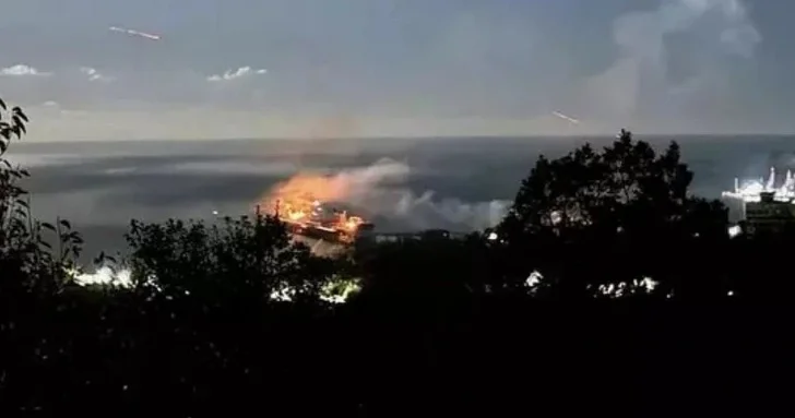 СМИ: ВСУ повредили нефтяной терминал РФ в Новороссийске, КТК приостановил грузовые операции