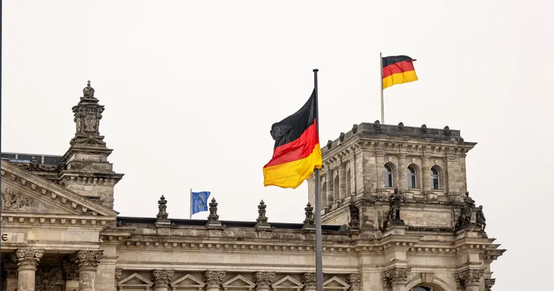 Almanlar ölkənin İsrailə verdiyi hərbi yardıma qarşı çıxır