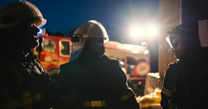 Kiyevə kütləvi hava hücumu Dağıntılar var