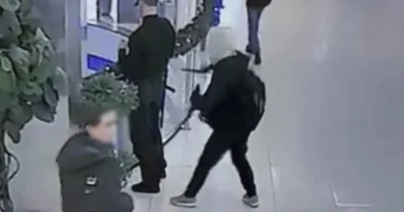 16 yaşlı azərbaycanlı Moksvada 3 nəfəri bıçaqlayıb? Video