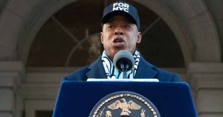 Nyu York rəsmiləri “UFC 322”dəki davaya görə İslam Mahaçevin komandasını cəzalandıracaqlar