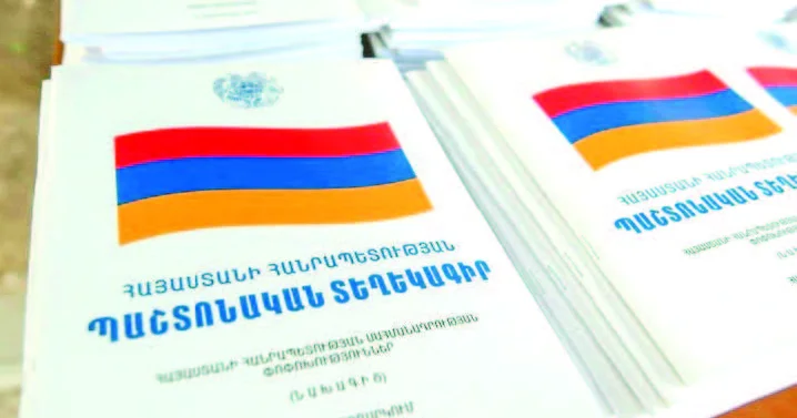 İrəvanda “parlament” uğrunda savaş kəskinləşir