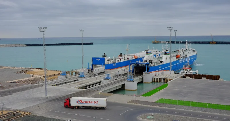 Азербайджанские суда помогут казахам нарастить грузоперевозки