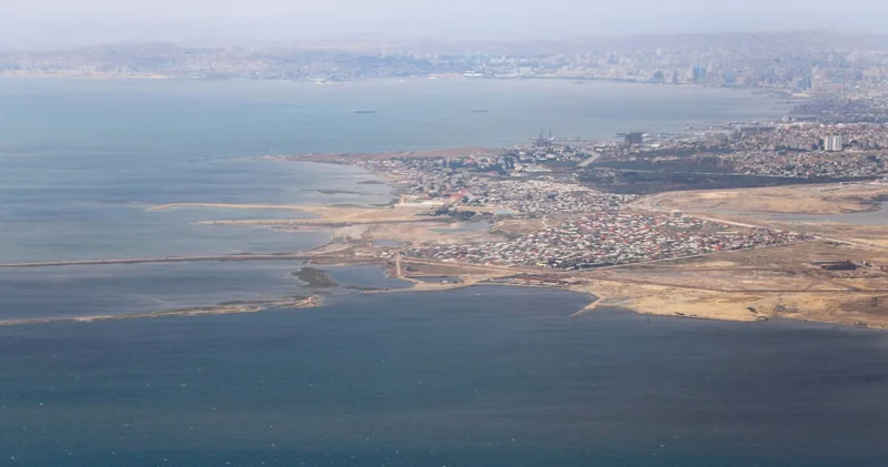 Xəzər dənizi ikiyə bölünəcək: Elmi işçinin dediyi elmdir, yoxsa öncəgörücülük?