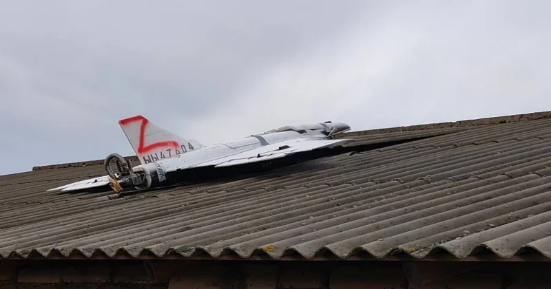 Moldovada yaşayış evinin damına dron düşüb