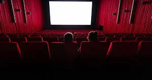 Streaming dalğası kinoteatrları vurdu: Sənətşünas SƏBƏBLƏRDƏN DANIŞIR