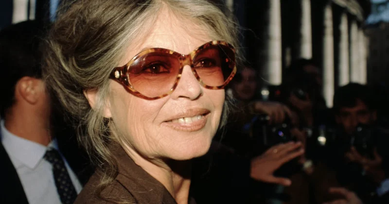 Fransalı aktrisa Bricit Bardo xəstəxanaya yerləşdirilib