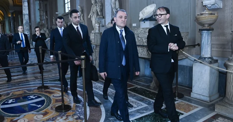 Ceyhun Bayramov Vatikanda Müqəddəs Pyotr Bazilikası ilə tanış olub