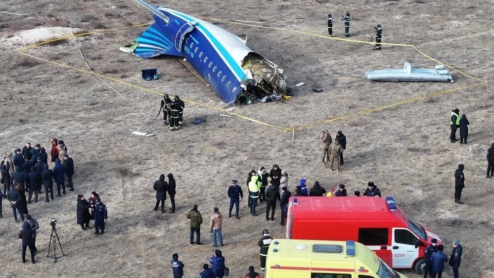 Qazaxıstan hökuməti Aktau yaxınlığında Embraer 190 təyyarəsinin qəzaya uğramasının səbəblərini araşdırmaq üçün komissiya yaradıb.