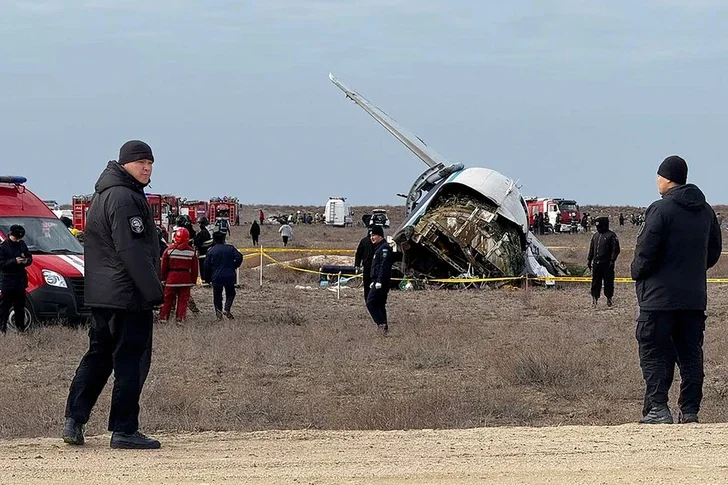 Пересел в последнюю минуту и чудом выжил: история спасения пассажира упавшего самолета AZAL Новости Азербайджана