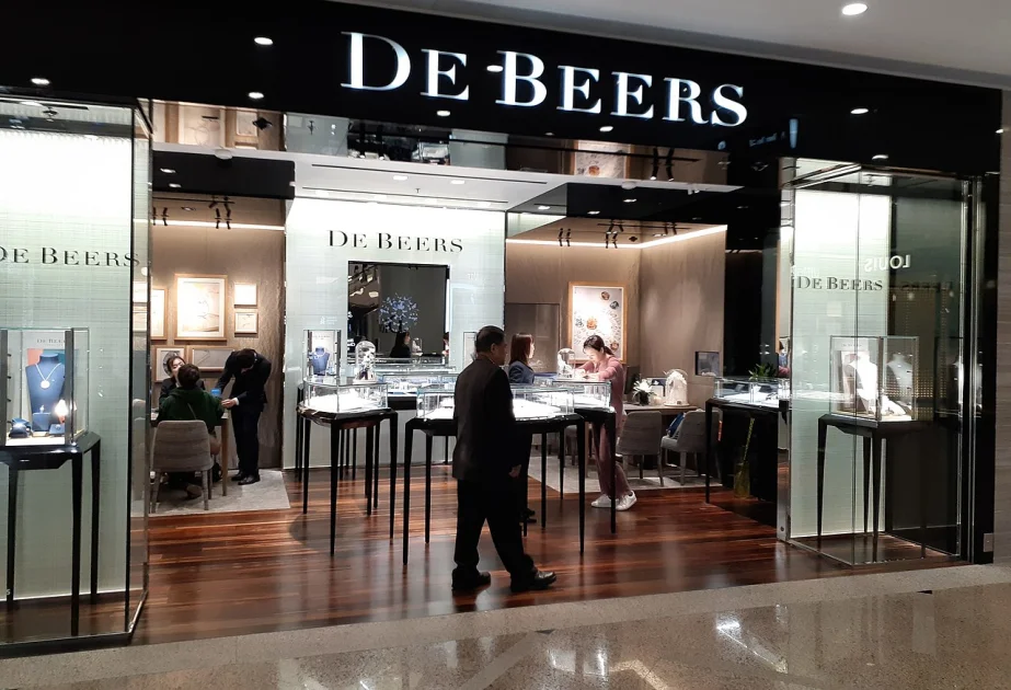 “De Beers” 2 milyard dollarlıq almaz ehtiyatını sata bilmir AZƏRTAC