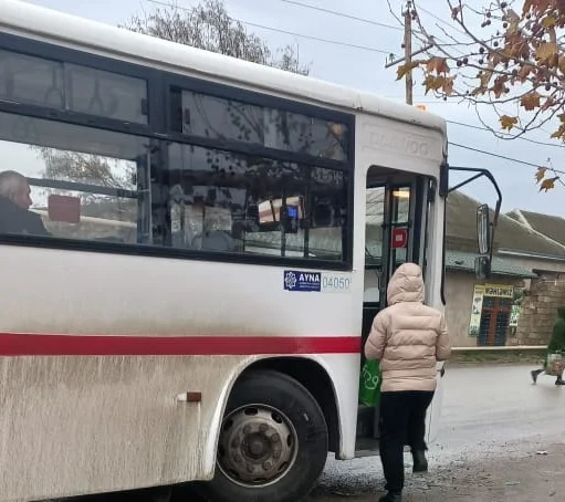 Masazır sakinləri 142 nömrəli avtobusun sonuncu dayanacağa qədər getməməsindən ŞİKAYƏTÇİDİRLƏR