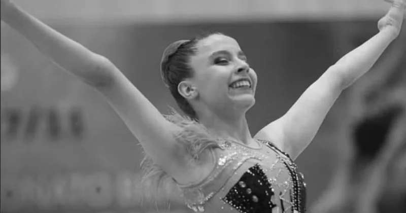 18 yaşında xərçəngdən vəfat etdi