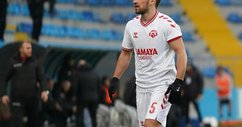 Araz Naxçıvan Qara Qarayevlə müqaviləyə xitam verdi