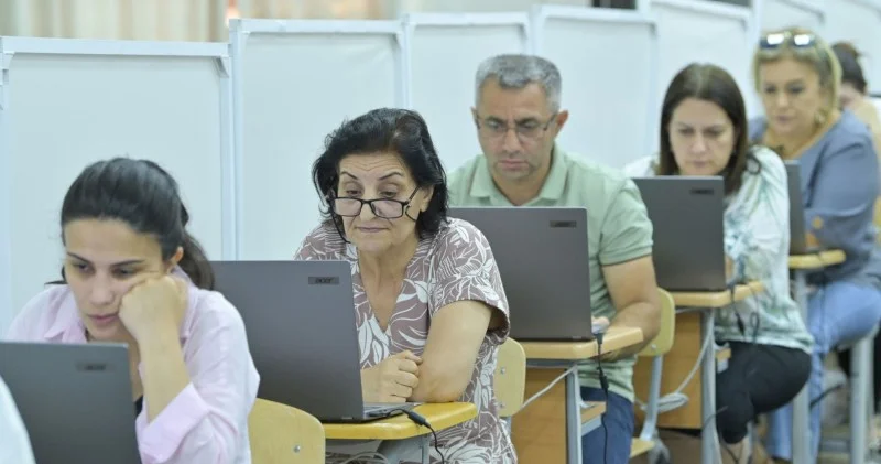 Müəllimlərin NƏZƏRİNƏ: sertifikasiya imtahanının mövzu və sualları məlum oldu