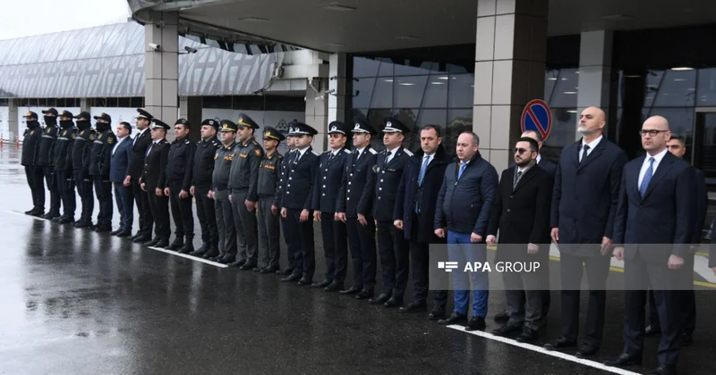 Qazaxıstanda təyyarə qəzasında həlak olanların xatirəsi bir dəqiqəlik sükutla yad olunub FOTO
