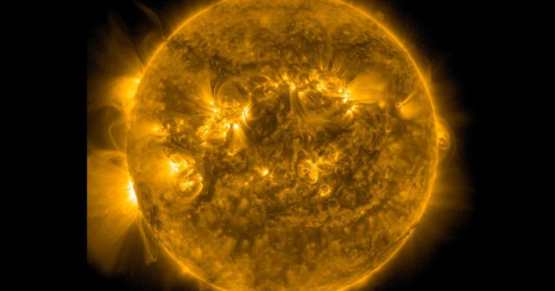 Dekabrın 25 də Günəşdə partlayış aktivliyinin artması mümkündür