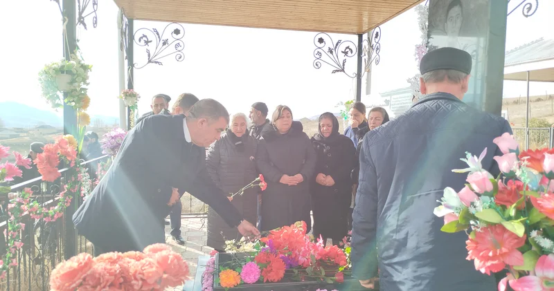 Ağstafa rayonunda Vətən müharibəsi şəhidi EtibarMəmmədovun ildönümündə xatirəsi anılıb