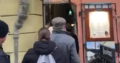 Самая узкая улица Праги привлекла внимание Арифы Эминли ВИДЕО