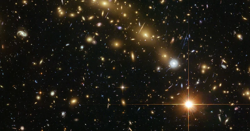 Müasir fizikada ciddi problem aşkarlandı: Kainat asimmetrik ola bilər