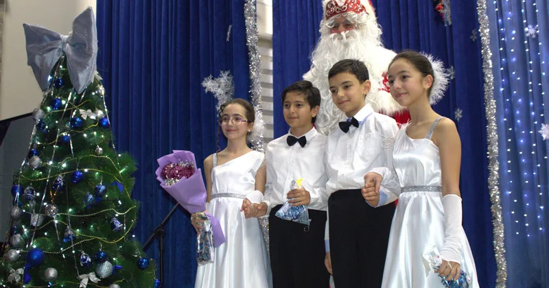 В детской филармонии состоялся концерт проекта Gənc Şairlər ФОТО