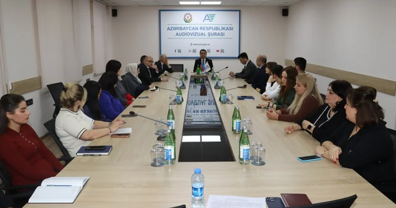 Audiovizual Şurada “Dövlət qulluğunda etik davranış, korrupsiya riskləri və hüquqi məsuliyyət” mövzusunda seminar keçirilib