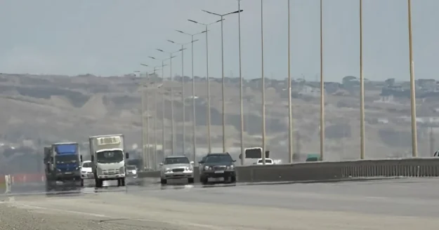 Bakıda sərnişin avtobusu ağır qəza etdi Ölən və yaralananlar var