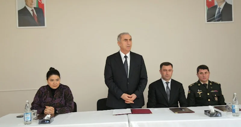 Sevindik Hətəmov Hacıqabul şəhərində səyyar qəbul keçirib FOTOLAR