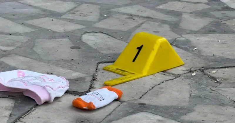 Əsəbiləşib körpəsini pəncərədən atdı