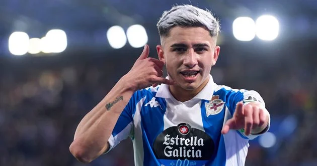 Barselona Deportivo nun vingerinə göz dikib