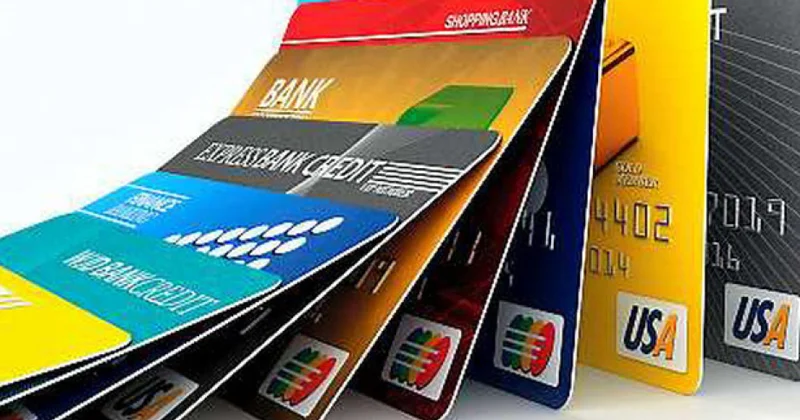 Dövriyyәdә olan ödәniş kartlarının sayı artıb