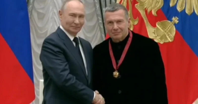 Putin Solovyova orden verdi O isə Putindən “qələbə” istədi