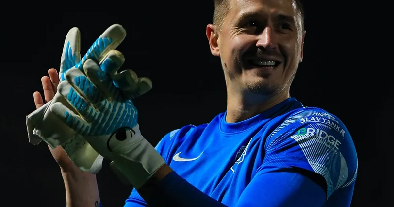 Казахстанское СМИ о голкипере Сабаха: Вполне фартовый капитан, не так ли?