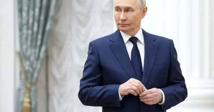 The New York Times: Почему Кремль готов тянуть конфликт дальше?