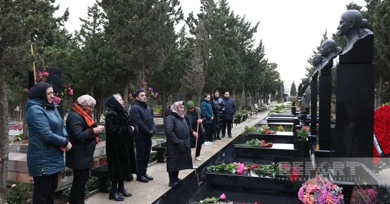 В Баку почтили память жертв авиакатастрофы Баку Грозный