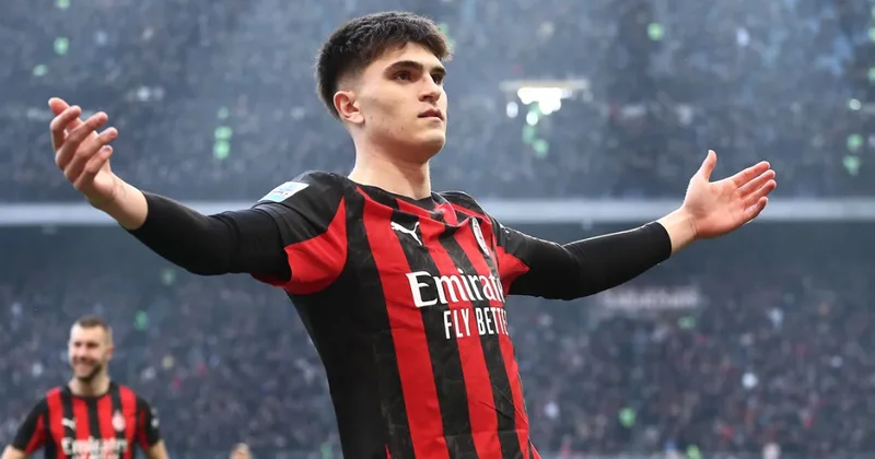 “Arsenal” “Milan”ın gənc futbolçusu ilə maraqlanır