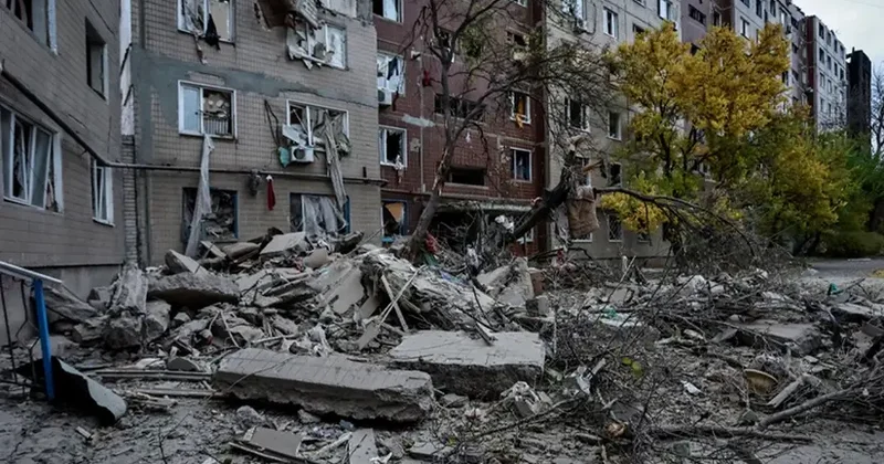 Rusiya ordusu yenə Donetskə zərbələr endirib Ölən və yaralılar var